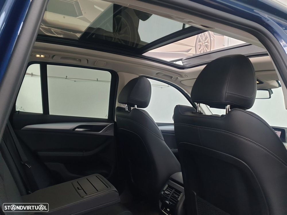 BMW X3 18 d sDrive Auto - 29