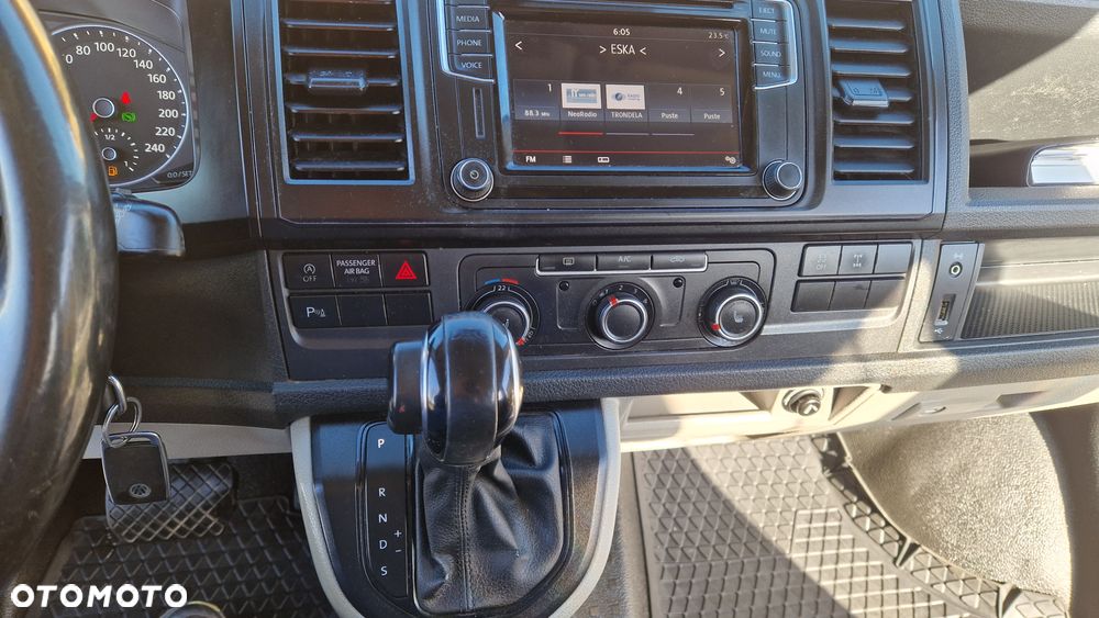 Volkswagen Transporter - 9