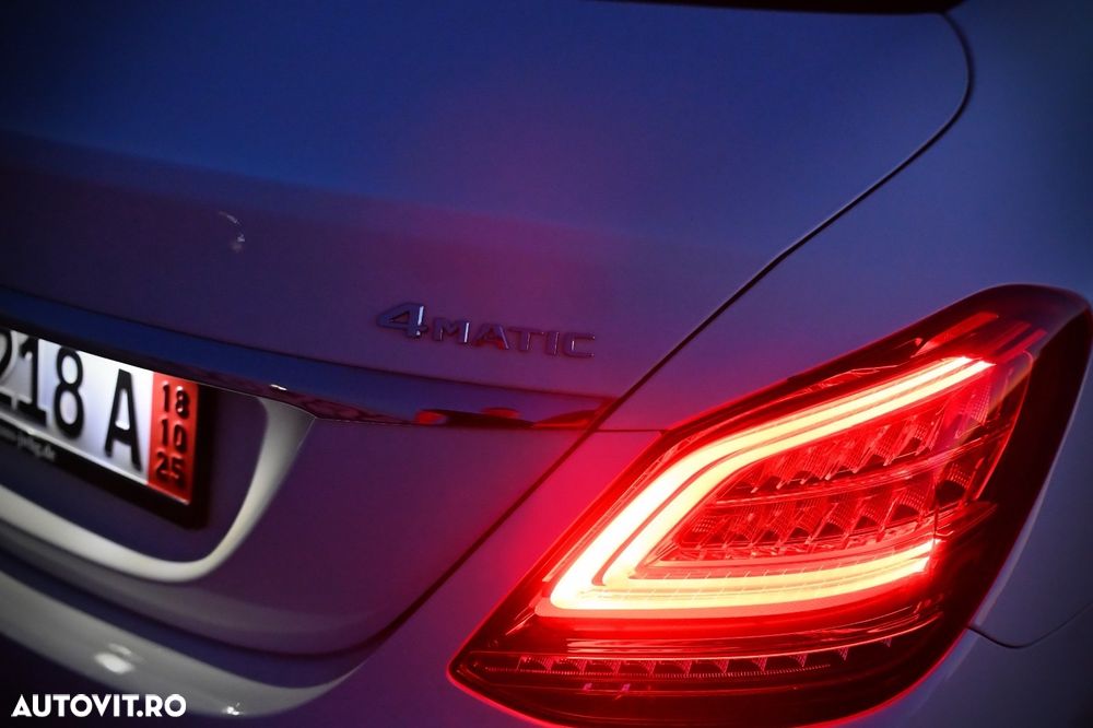 Mercedes-Benz C 300 e 4MATIC Aut. - 13