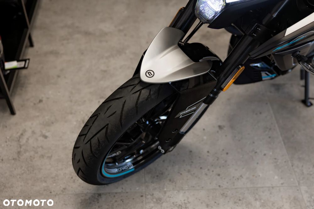 CFMoto NK - 7
