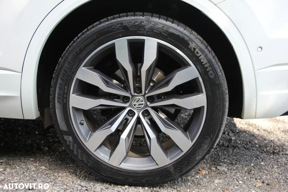Volkswagen Touareg 3.0 V6 TDI 4Motion DPF Automatik R-Line - 23