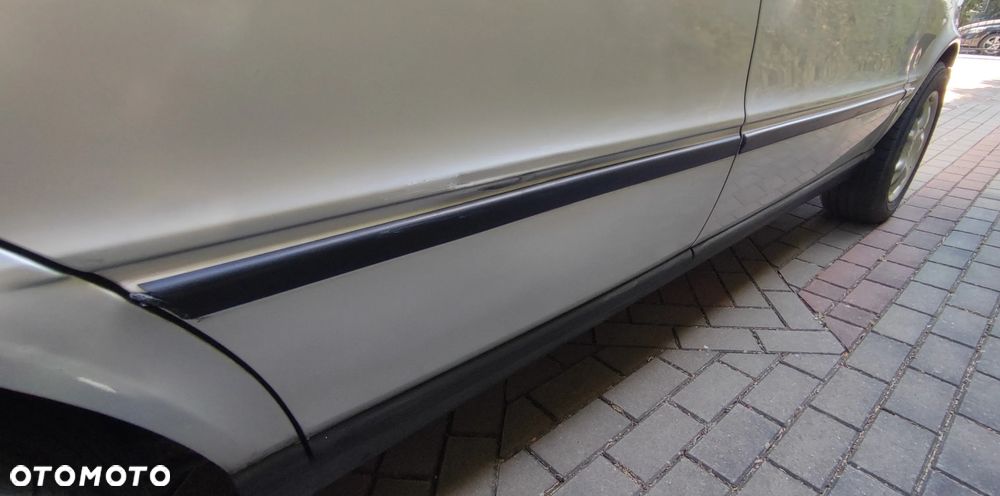Audi 80 2.0 E - 25