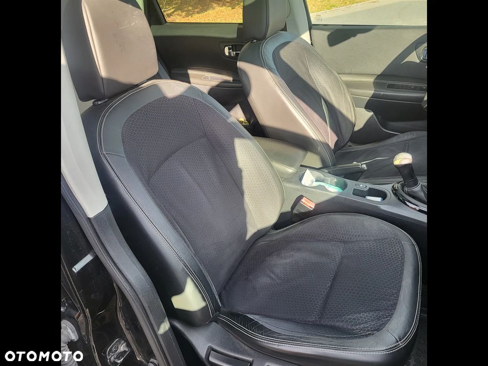 Nissan Qashqai - 12