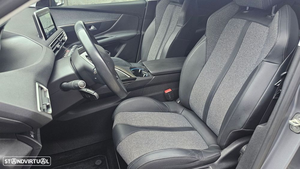 Peugeot 3008 1.5 BlueHDi Allure - 9