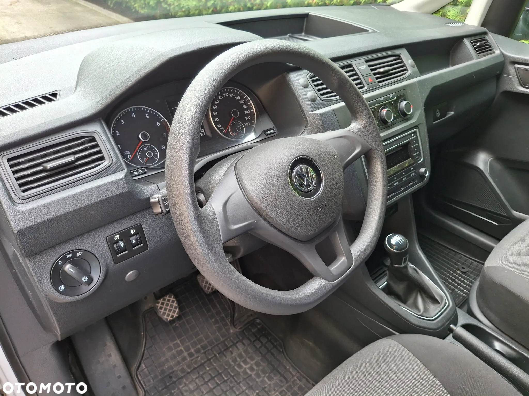 Volkswagen Caddy - 23