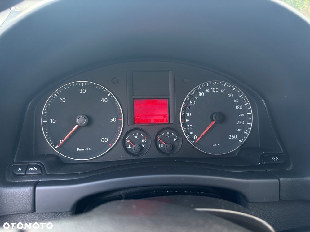 Volkswagen Golf Plus 1.9 TDI Comfortline - 6