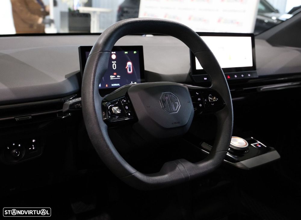 MG MG4 4 Standard - 8