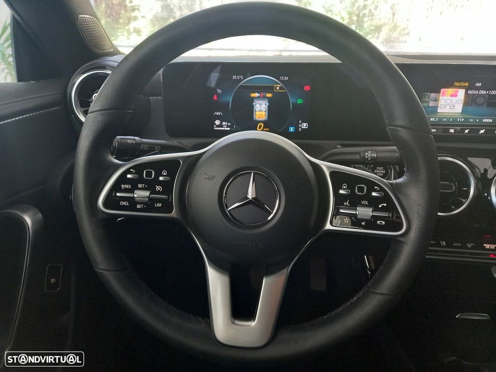 Mercedes-Benz CLA 180 - 12