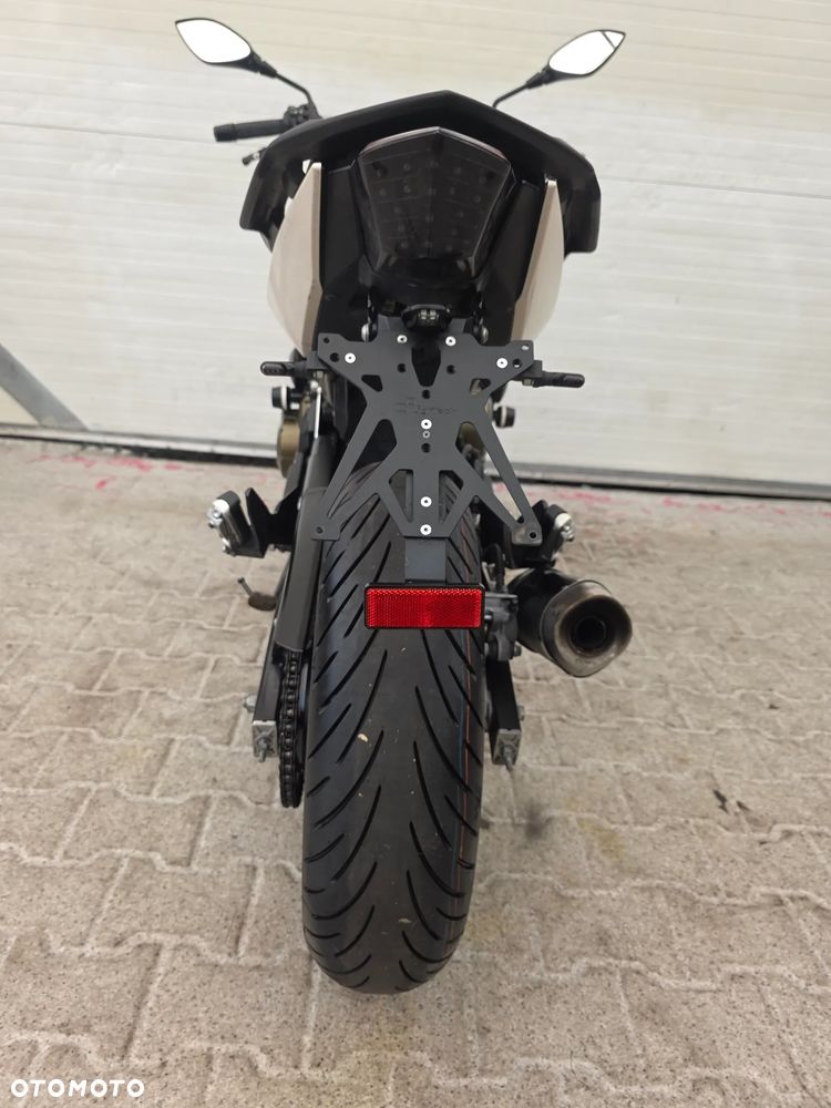 Yamaha XJ - 25