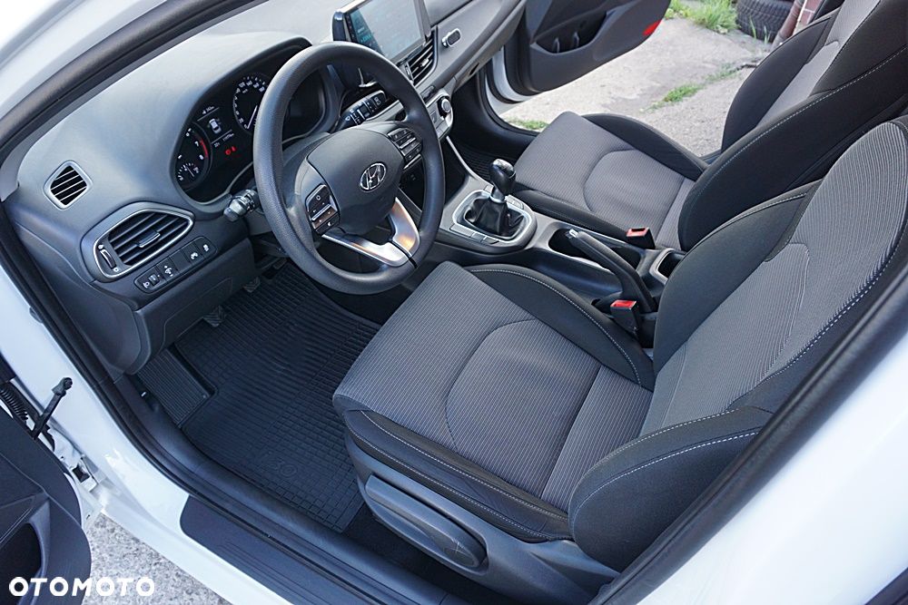 Hyundai i30 - 19