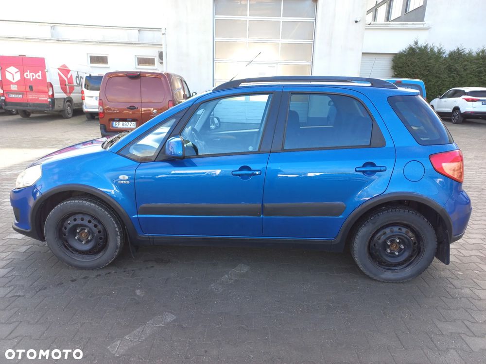 Suzuki SX4 1.9 DDiS DPF 4x4 Comfort - 8