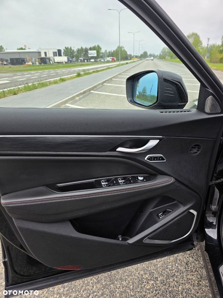 Geely Tugella - 11