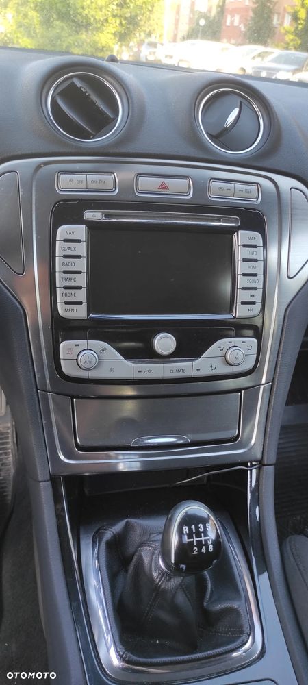 Ford Mondeo - 9