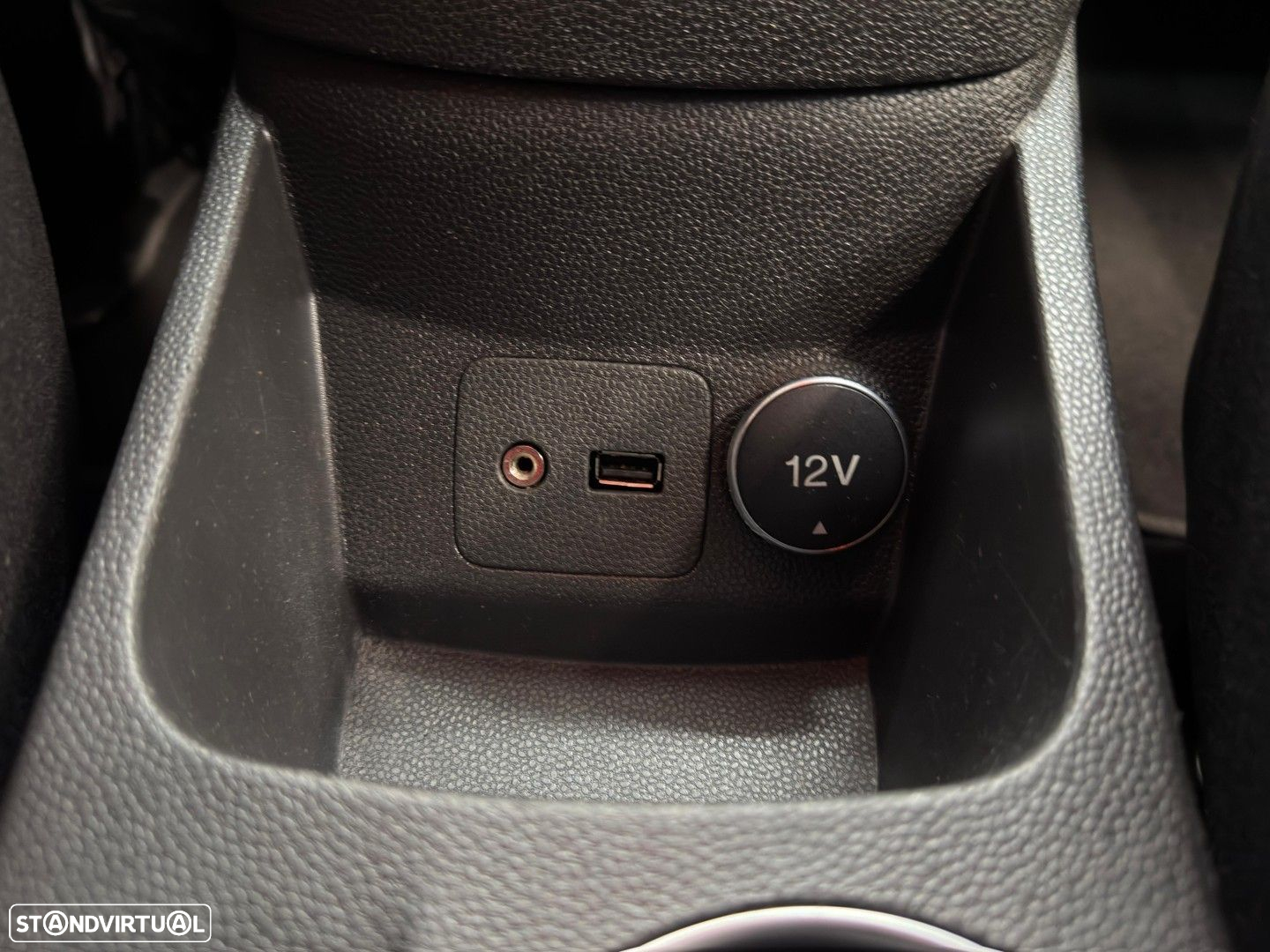 Ford Fiesta 1.0 T EcoBoost Titanium PowerShift - 35