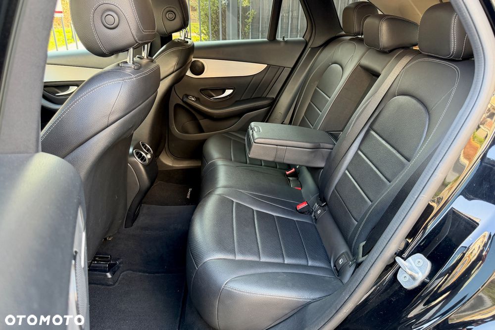 Mercedes-Benz GLC - 13