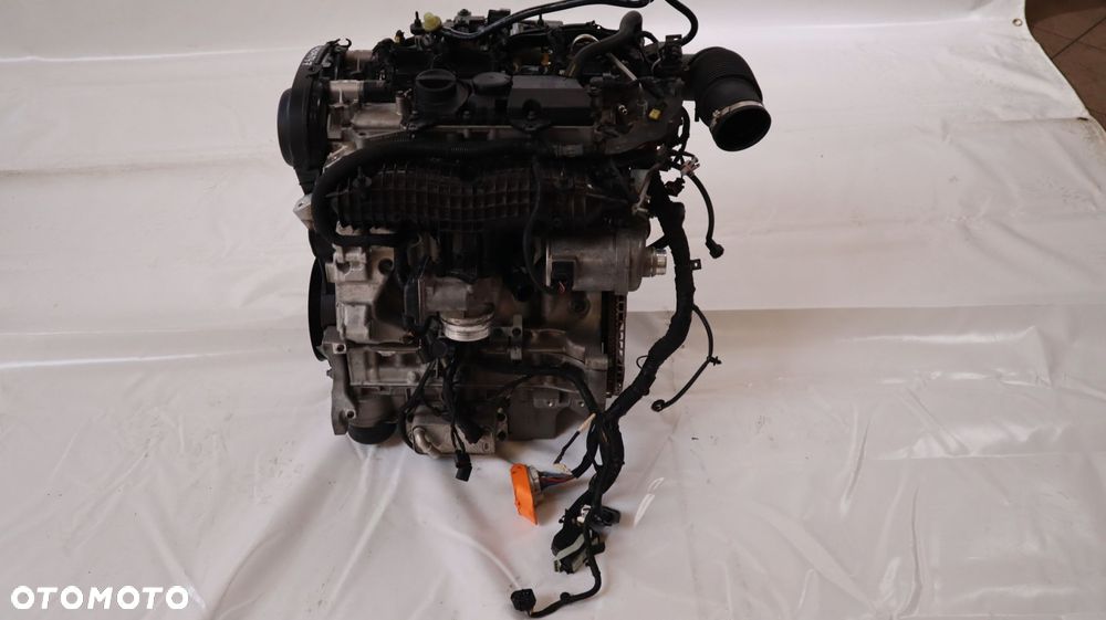 VOLVO XC40 2.0 T4 SILNIK B4204T47 - 1