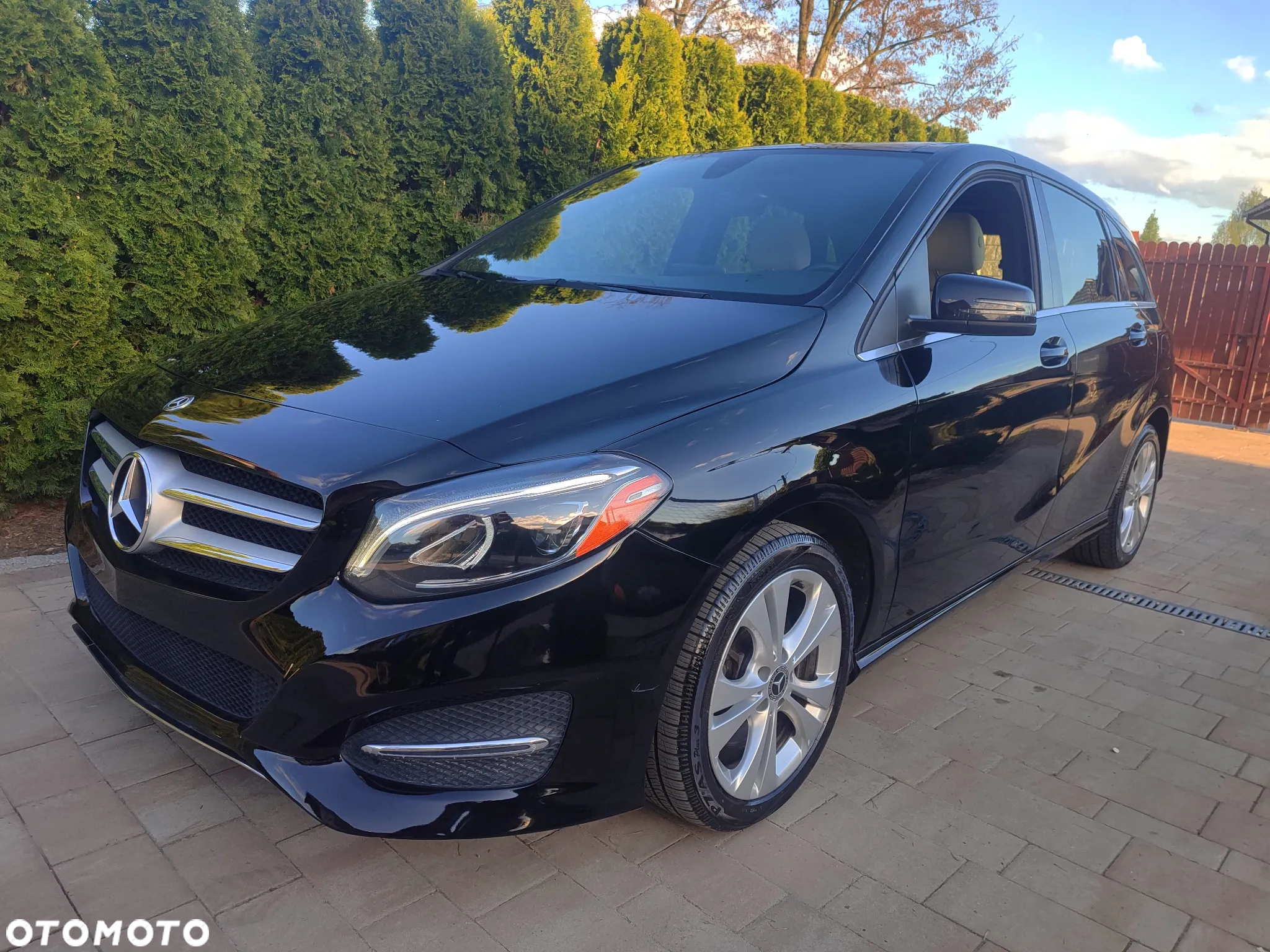 Mercedes-Benz Klasa B 250 4Matic 7G-DCT - 3