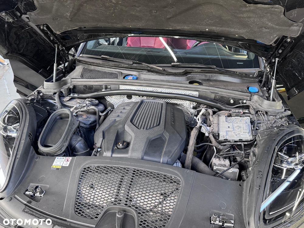 Porsche Macan - 25