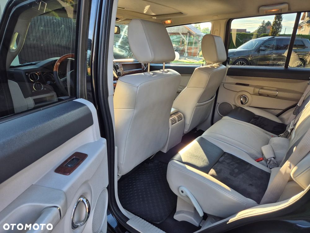 Jeep Commander - 19