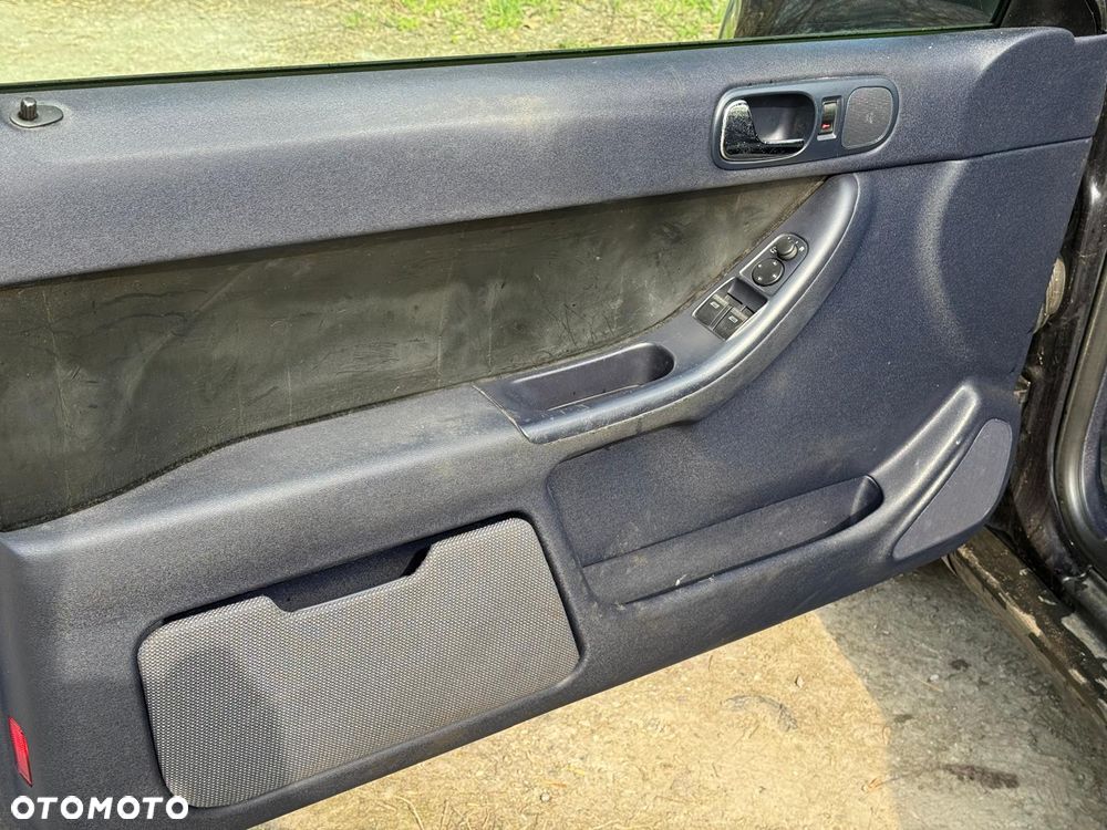 Audi A3 3-drzwiowe 1.6 Ambition - 7