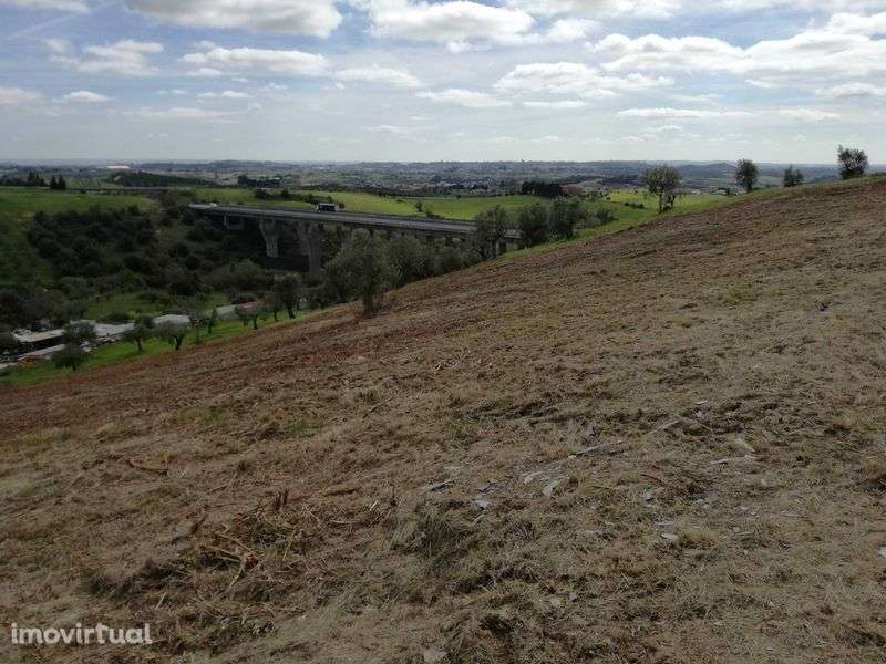 Terreno urbanizável em Moçarria com vista panorâmica de vários Km - Grande imagem: 3/9