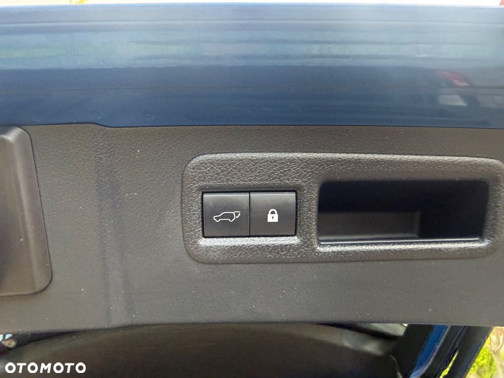 Lexus NX 300 F Impression AWD - 25