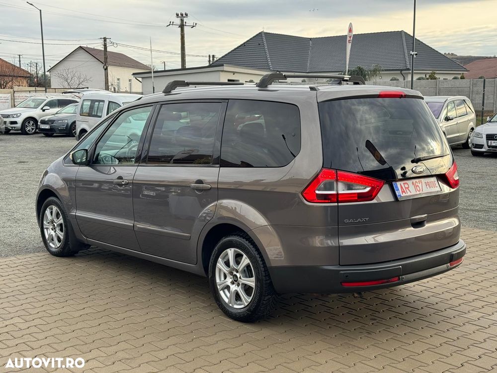 Ford Galaxy 2.0 TDCi Ghia - 6