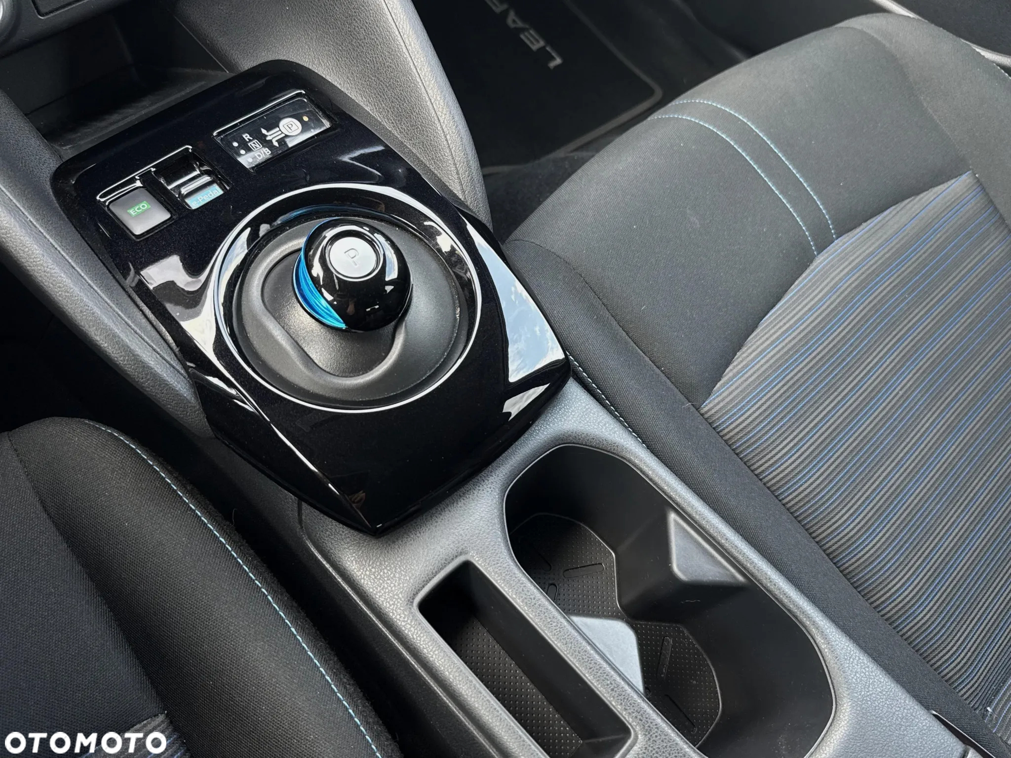 Nissan Leaf 40kWh N-Connecta - 16