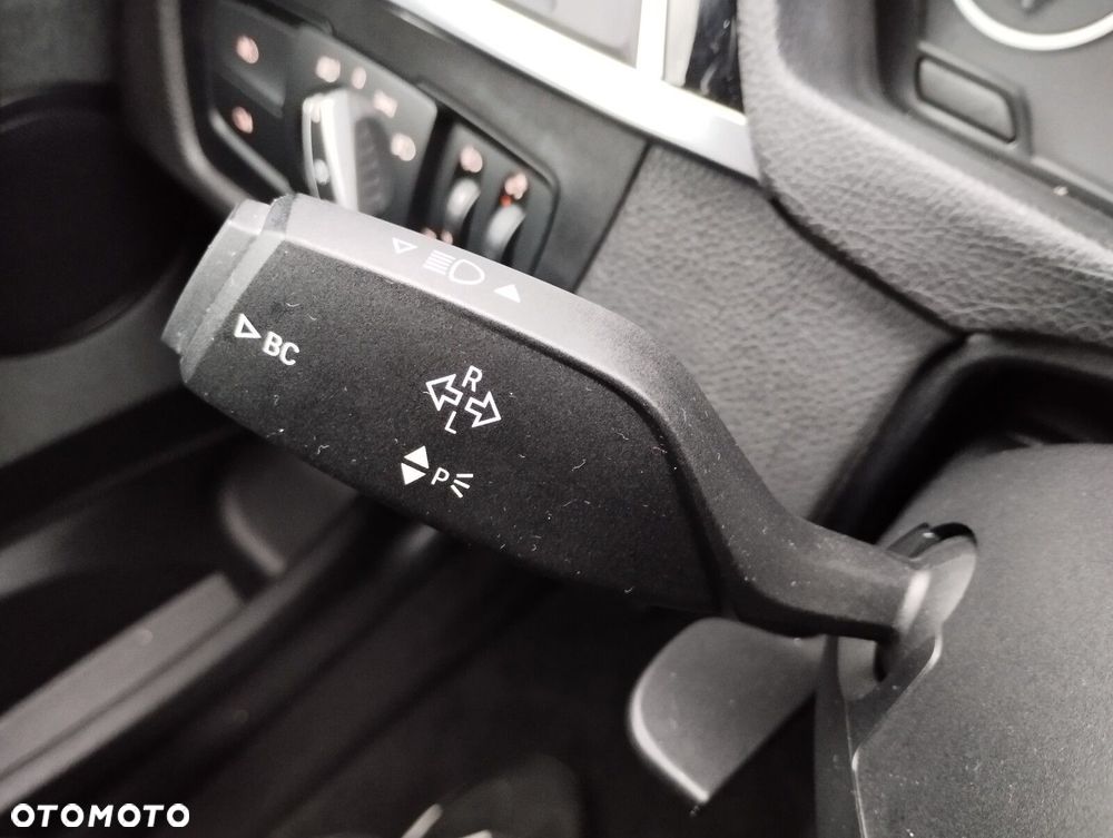 BMW 3GT 320i GPF Sport Line - 34