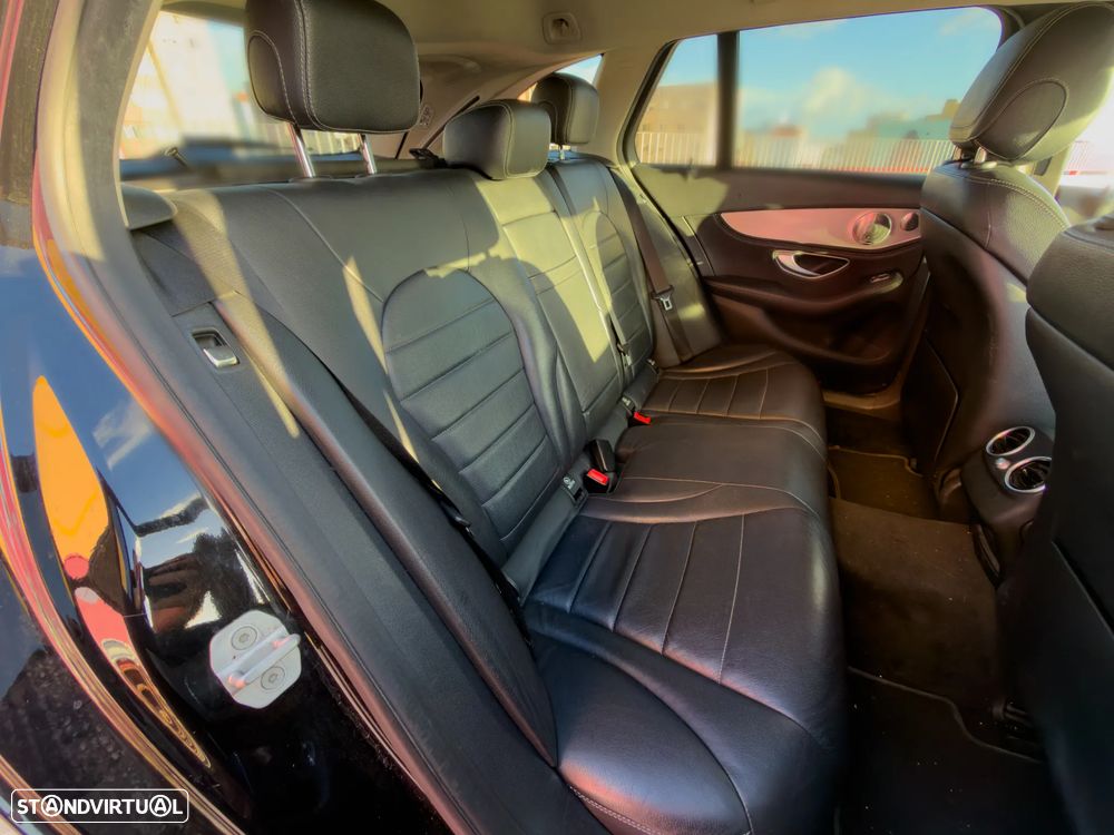 Mercedes-Benz C 300 BlueTEC Hybrid Avantgarde + - 11