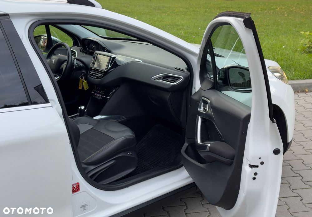 Peugeot 2008 e-HDi FAP 92 ETG6 STOP & START Allure - 17