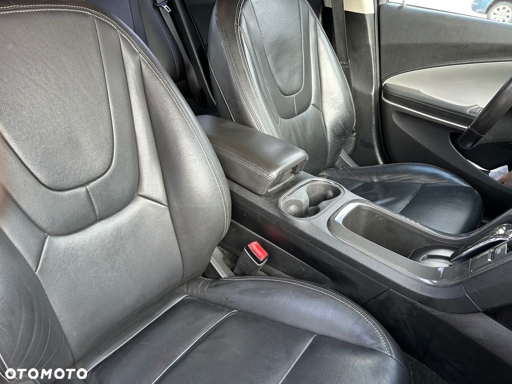 Chevrolet Volt - 18