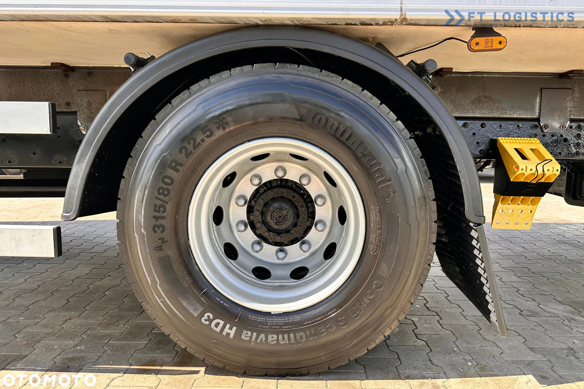 Iveco STRALIS 420 / Chłodnia / Carrier Supra 950 / 19 palet / Winda / Opony 80% - 20