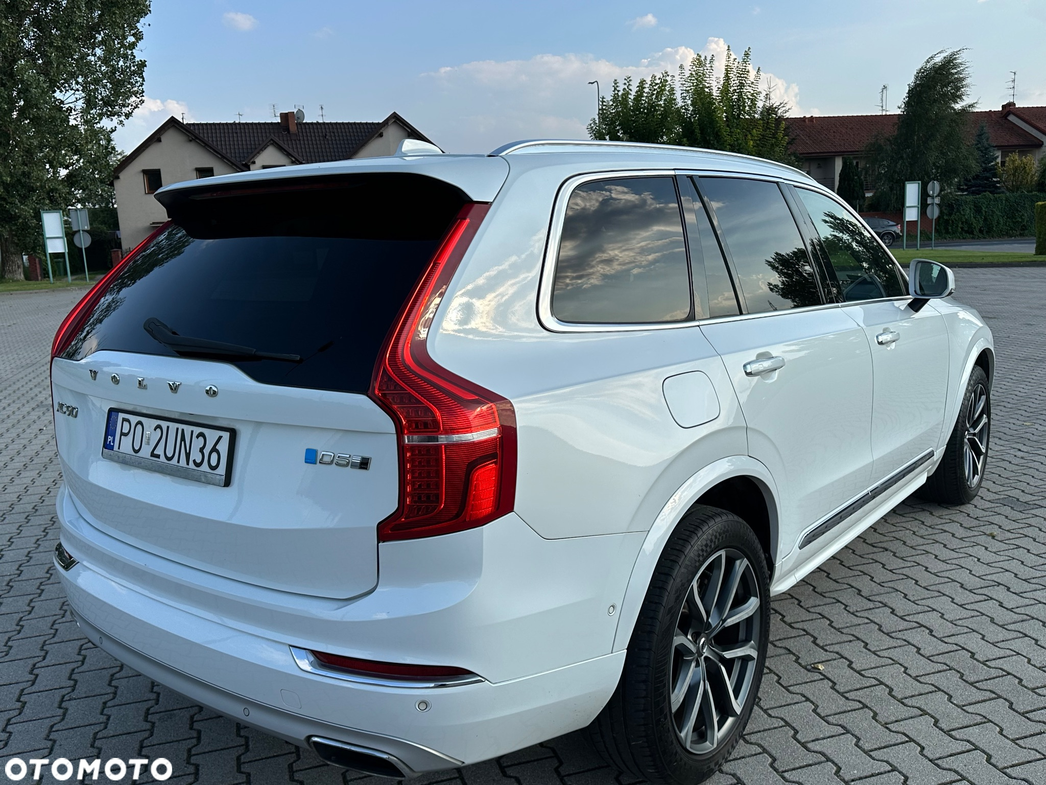 Volvo XC 90 - 7