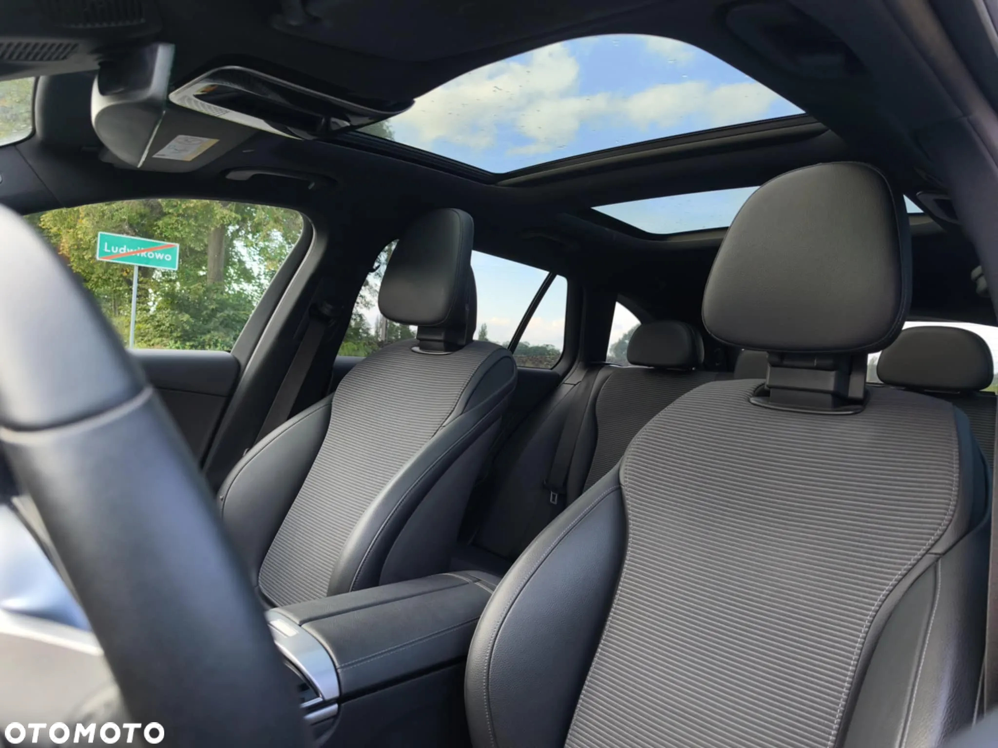 Mercedes-Benz Klasa C 200 d T 9G-TRONIC Avantgarde Advanced - 26
