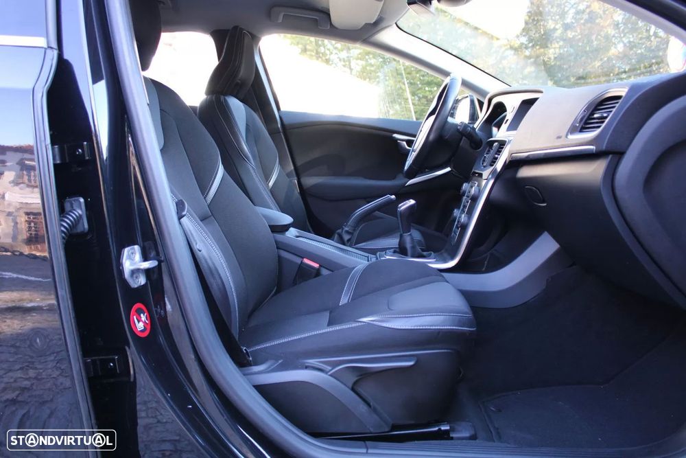 Volvo V40 1.6 D2 Kinetic Eco - 23