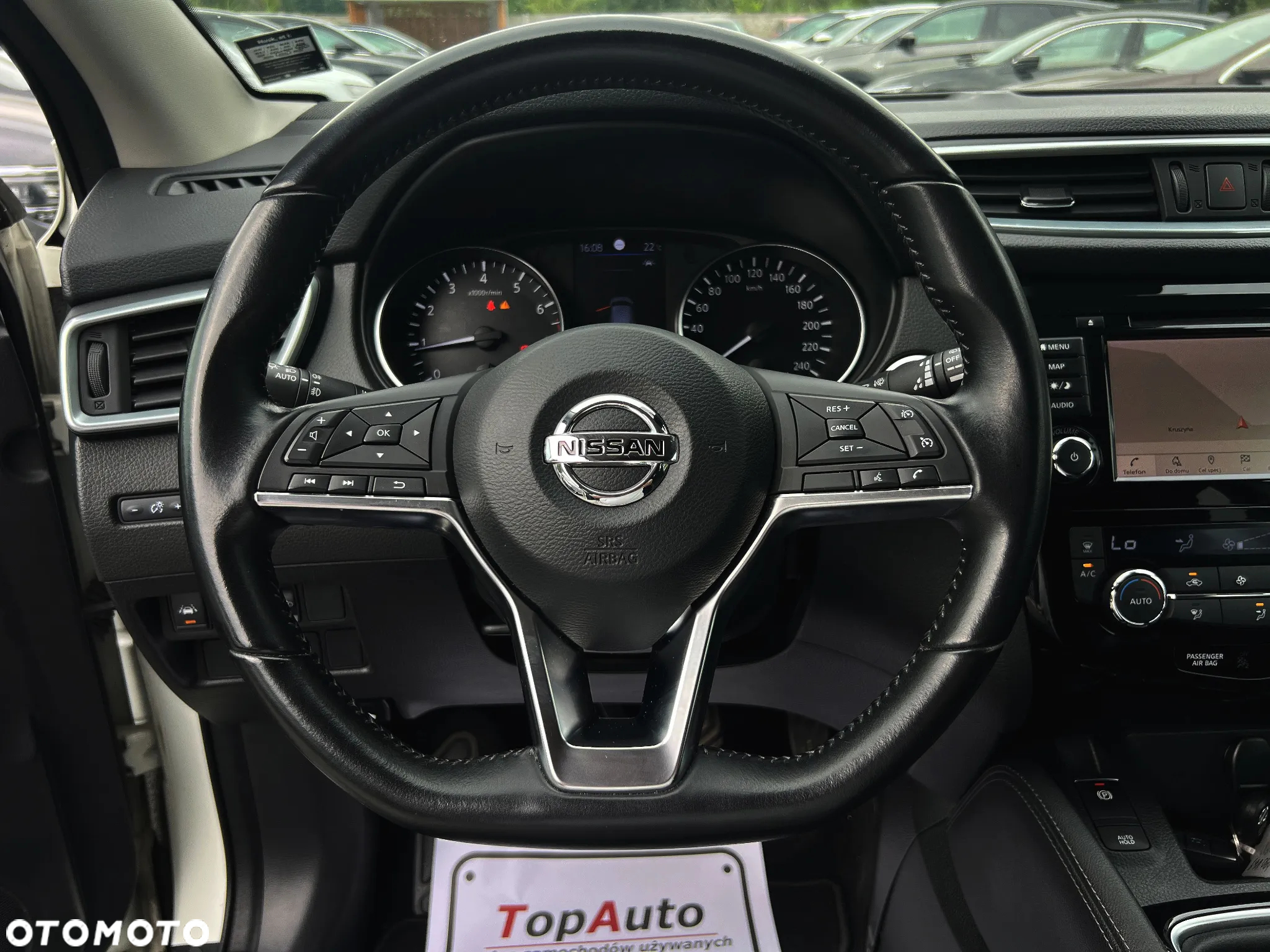 Nissan Qashqai 1.3 DIG-T N-Connecta - 31