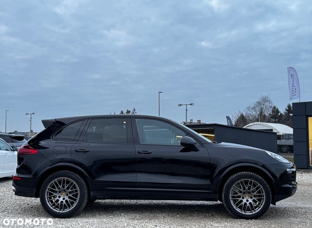 Porsche Cayenne - 3
