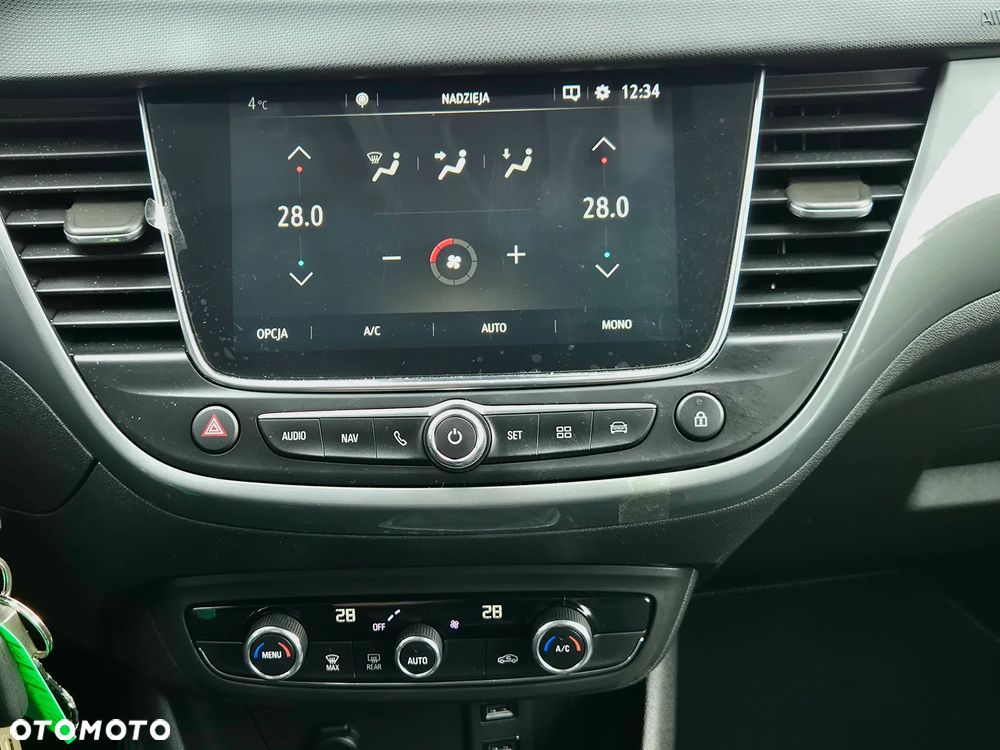 Opel Crossland X - 22