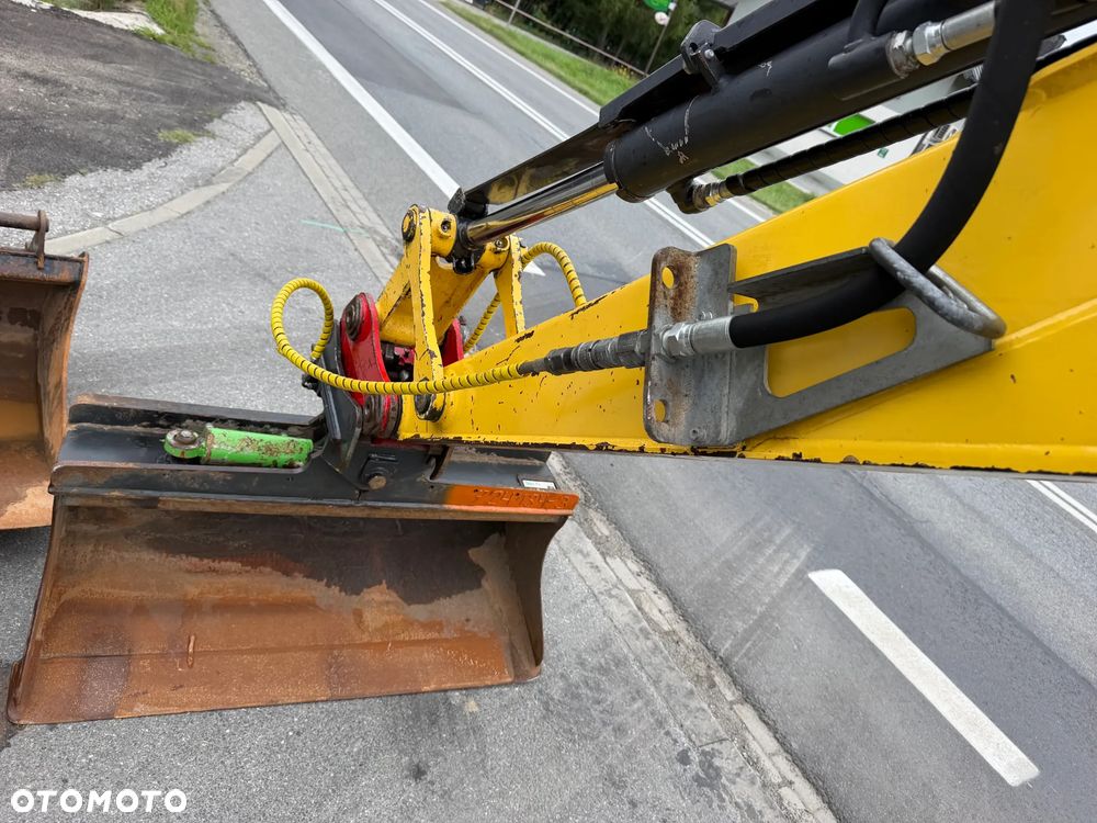 Yanmar VIO50-6A Koparka Gąsienicowa 5 ton jak Nowa z Salonu 2018 rok. 1900 mtg. Szybko-złącze. Łyżka uchylna Hydraulicznie. 3 łyżki Oryginalne skandynawskiego typu. Yanmar silnik 4 cylindry! Maszyna z Norwegii. DEKRA 2026rok AKTUALNA! Dokumentacja! Pompa ON. ani deka luzów i wycieków! OKAZJA Linia Hydr. Plus. Długie ramię PLUS. Oświetlenie LED. Gąski bardzo ładne. Wielka Okazja! Pełne sterowanie z dżojstików!! - 17
