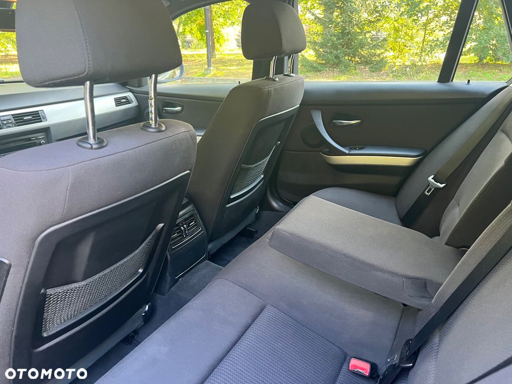 BMW Seria 3 - 23
