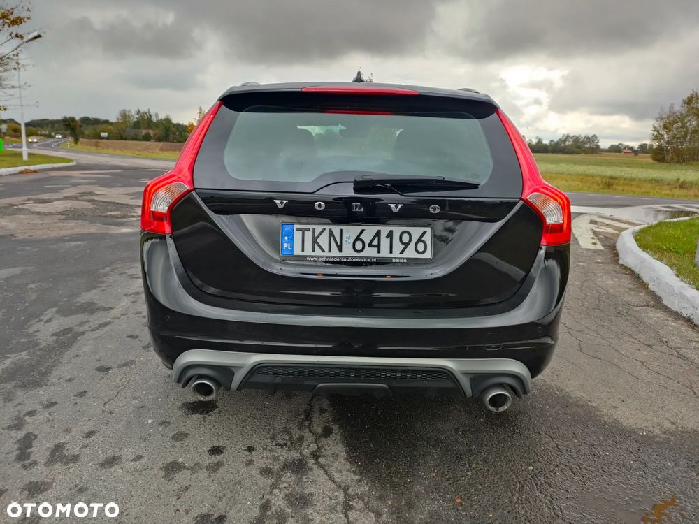 Volvo V60 D3 R-Design - 7