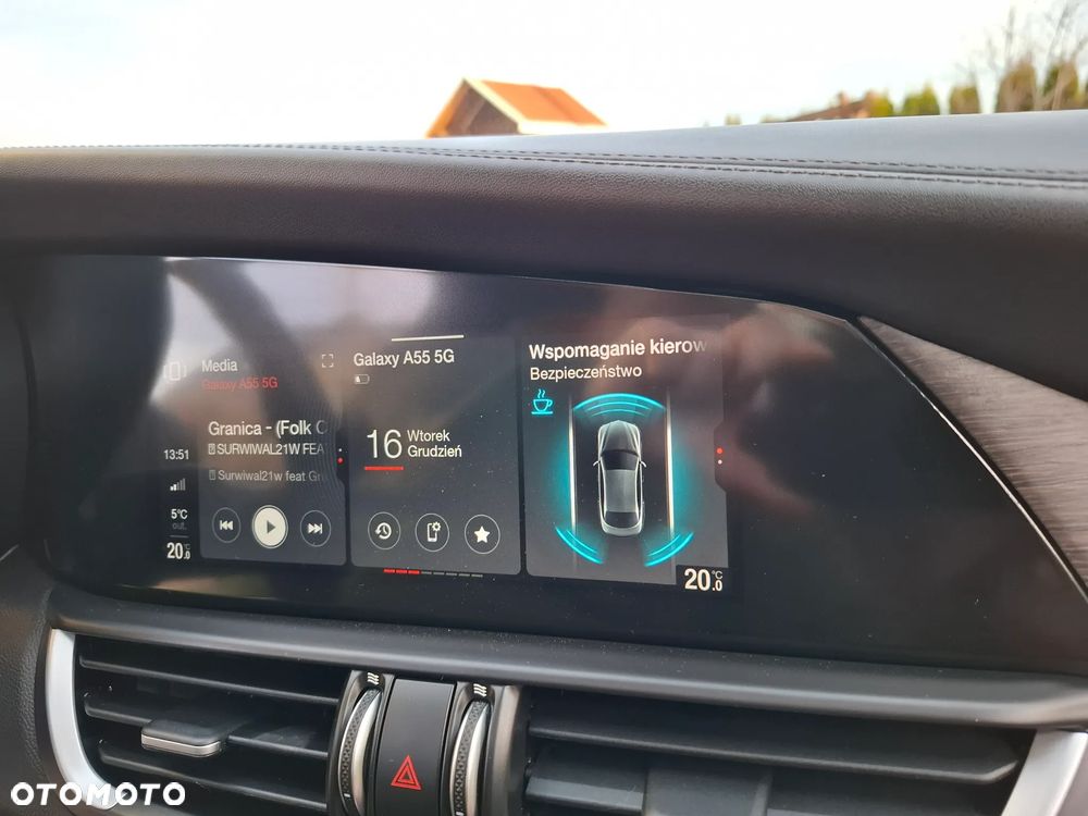 Alfa Romeo Giulia 2.0 Turbo 16V AT8 Veloce - 25