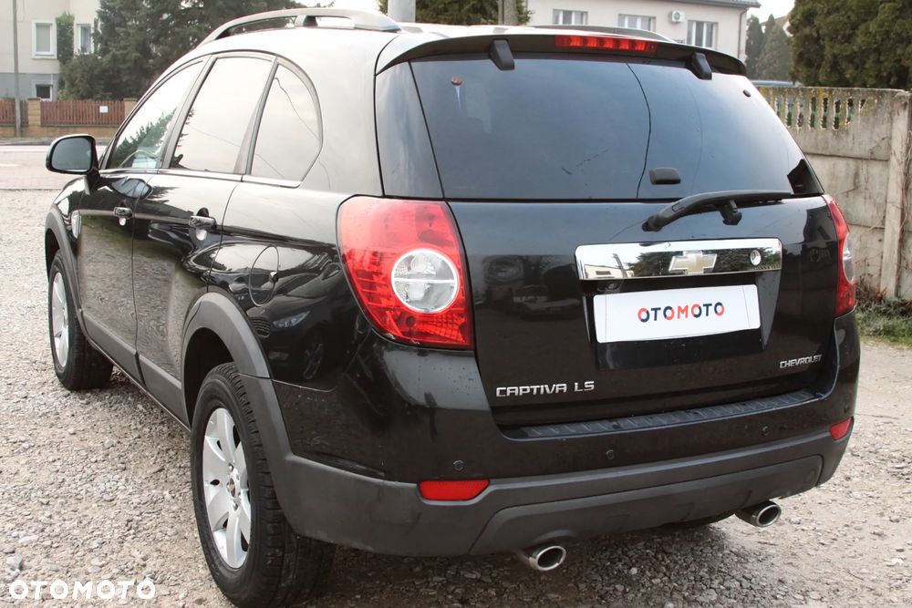 Chevrolet Captiva 2.0 2WD 7 Sitzer LS Family Edition - 7