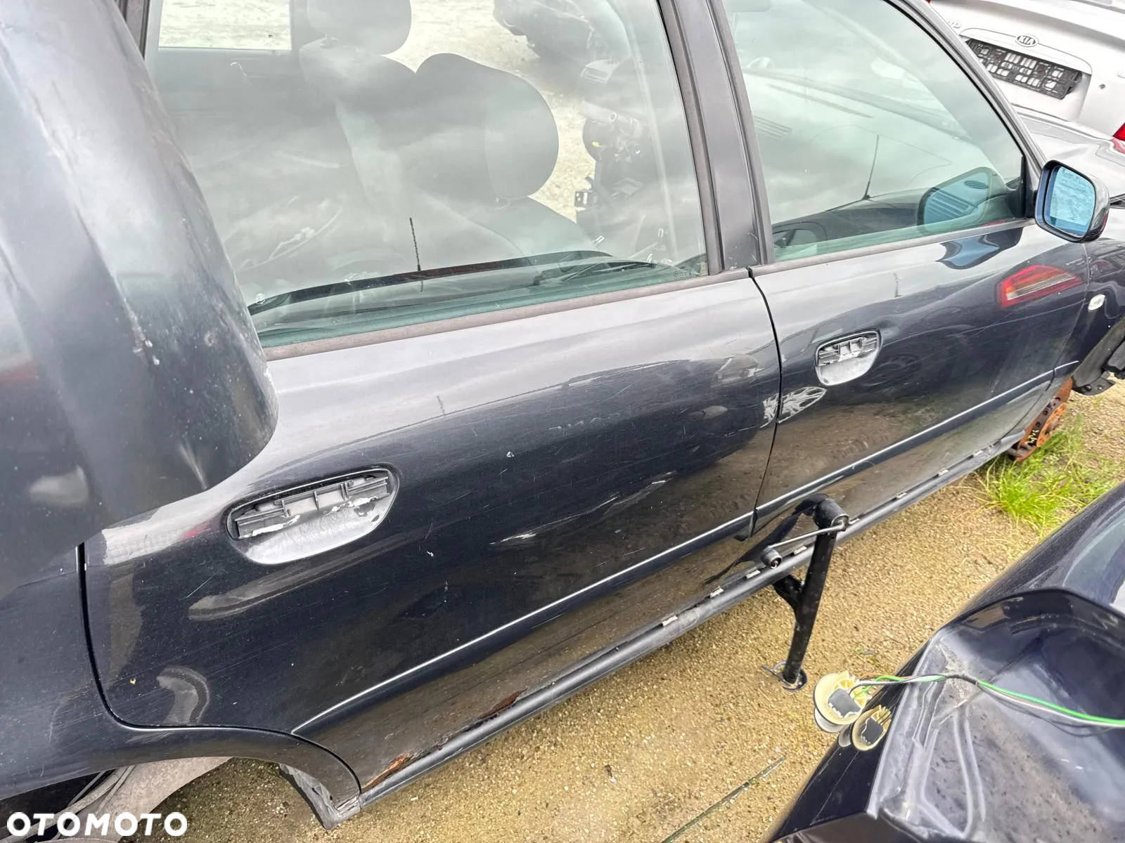 AUDI A4 kombi 2002 1.9 TDI - samochód cały na CZĘŚCI - 9