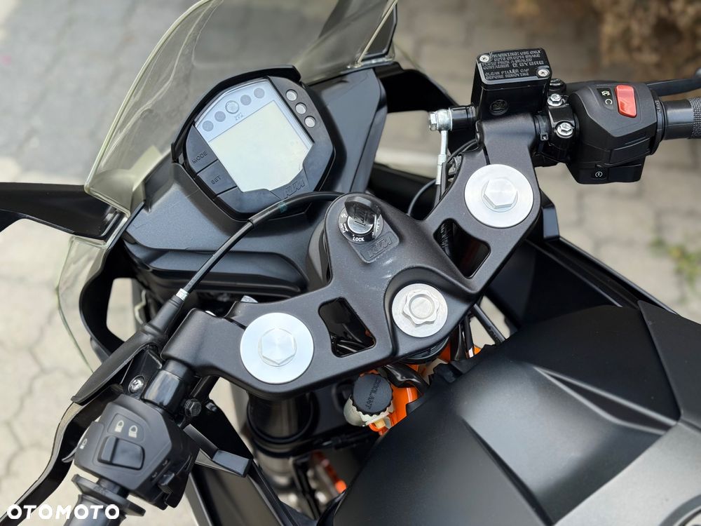 KTM RC 125 - 30