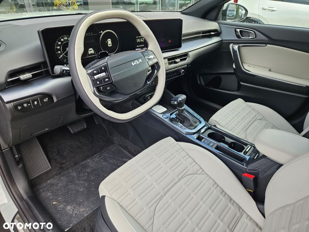 Kia XCeed 1.6 T-GDI Business Line DCT - 21