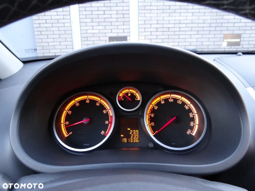 Opel Corsa 1.2 16V Enjoy - 27