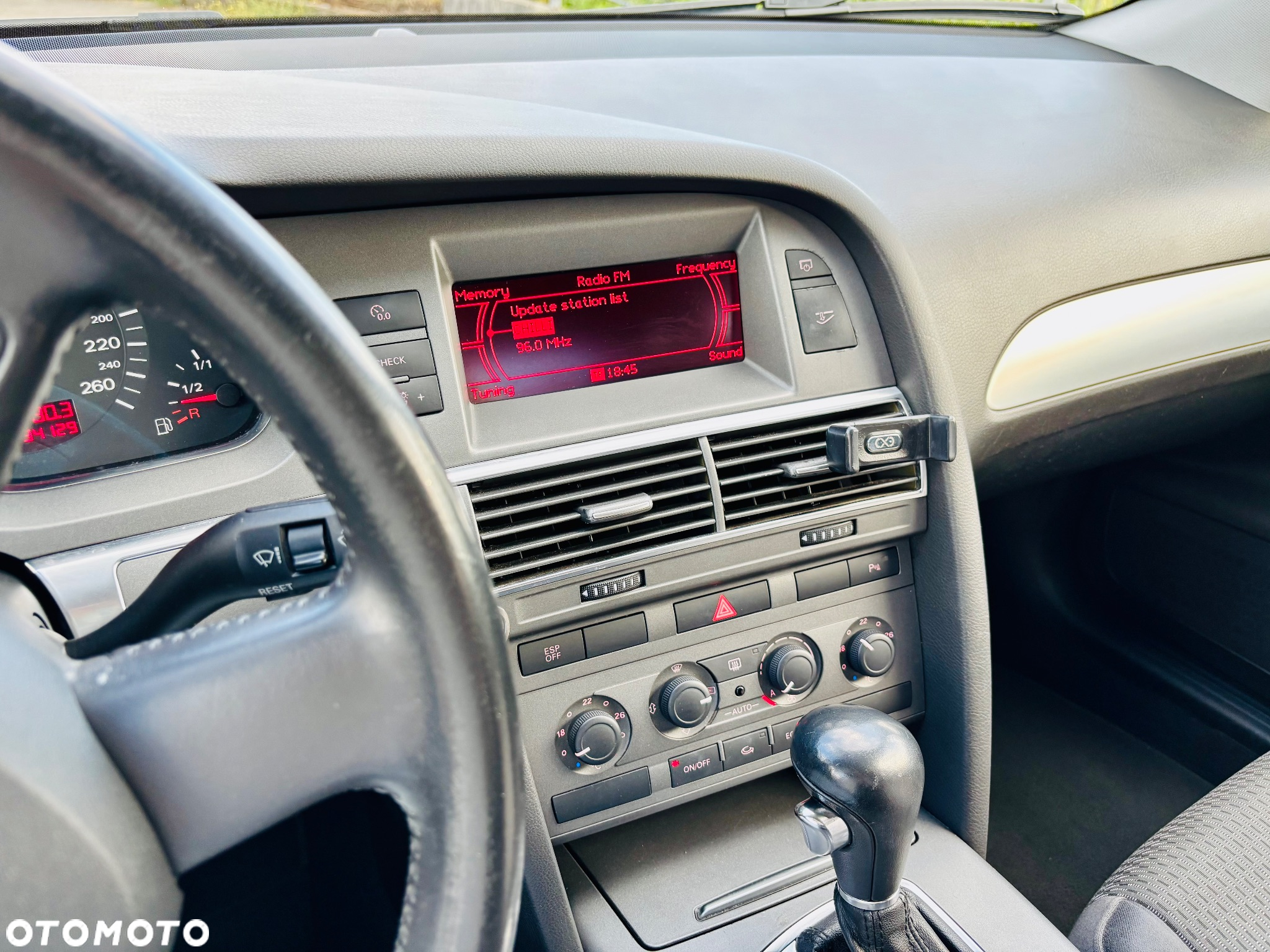 Audi A6 Avant 2.4 multitronic - 18
