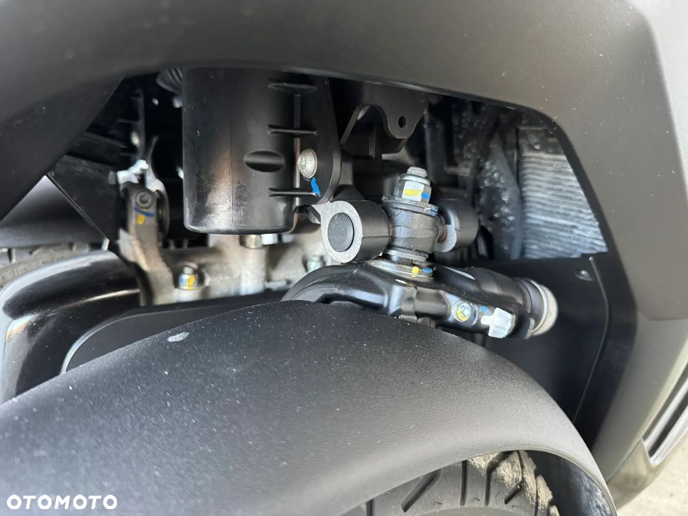 Peugeot Metropolis - 29